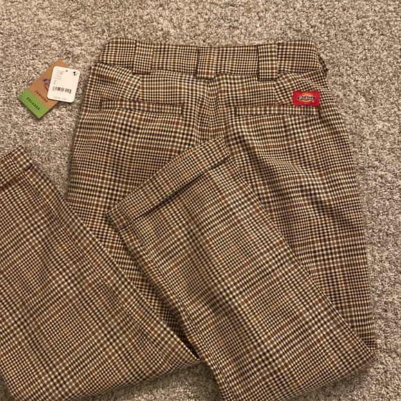 Dickies Relaxed Pants - Picture 2 of 2